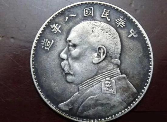 至于一些其他常見小版別,價(jià)格也是有一些不同的: